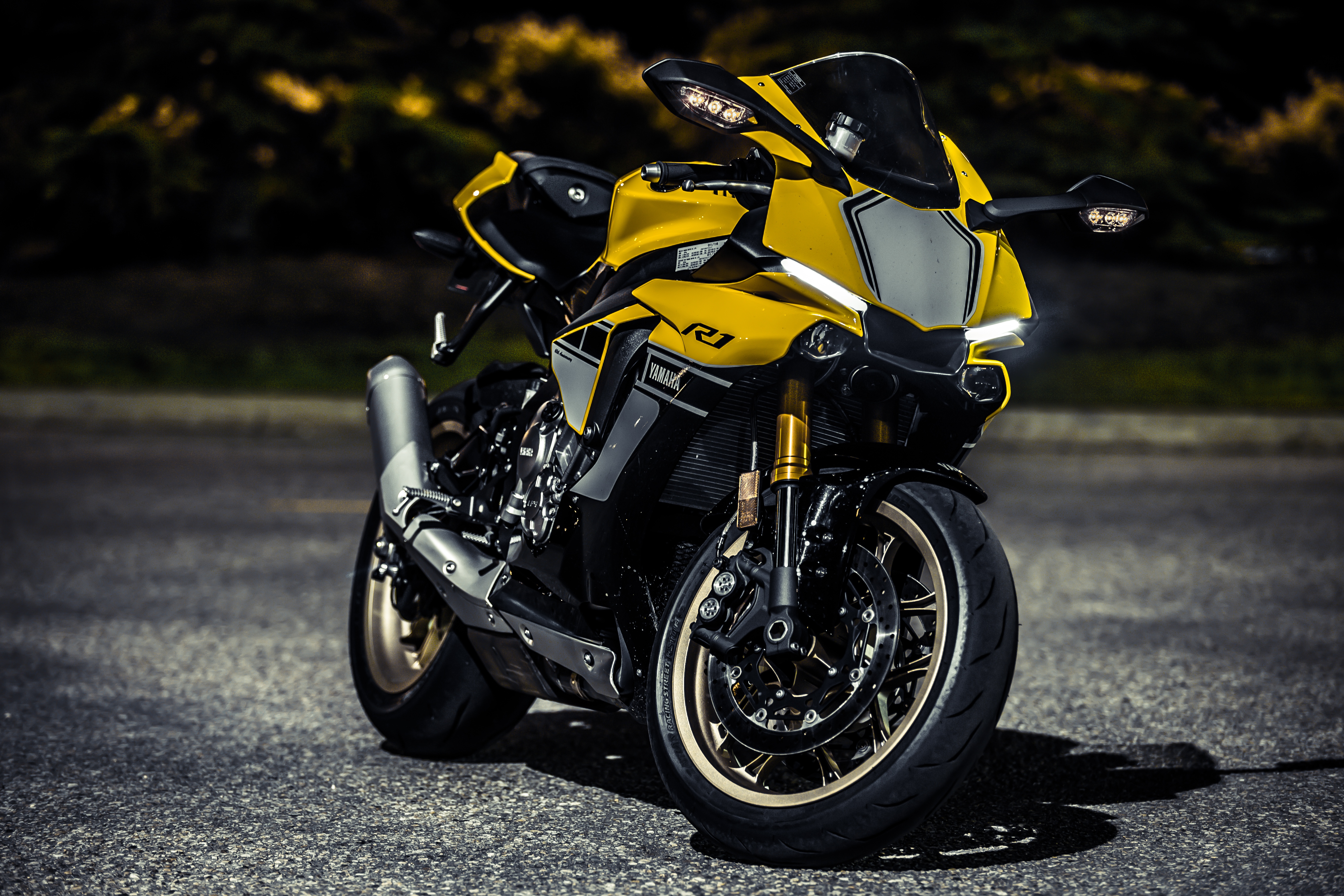 Yamaha R1